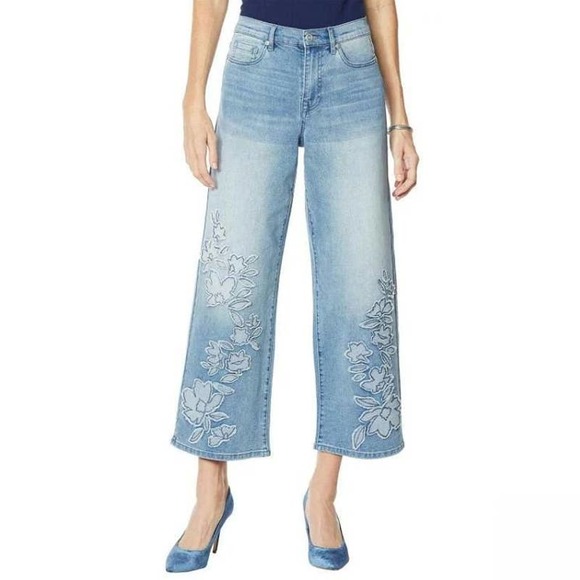 DG2 by Diane Gilman Wide Leg Crop Jeans Embroidered Frayed Hem Chambray - Picture 1 of 9